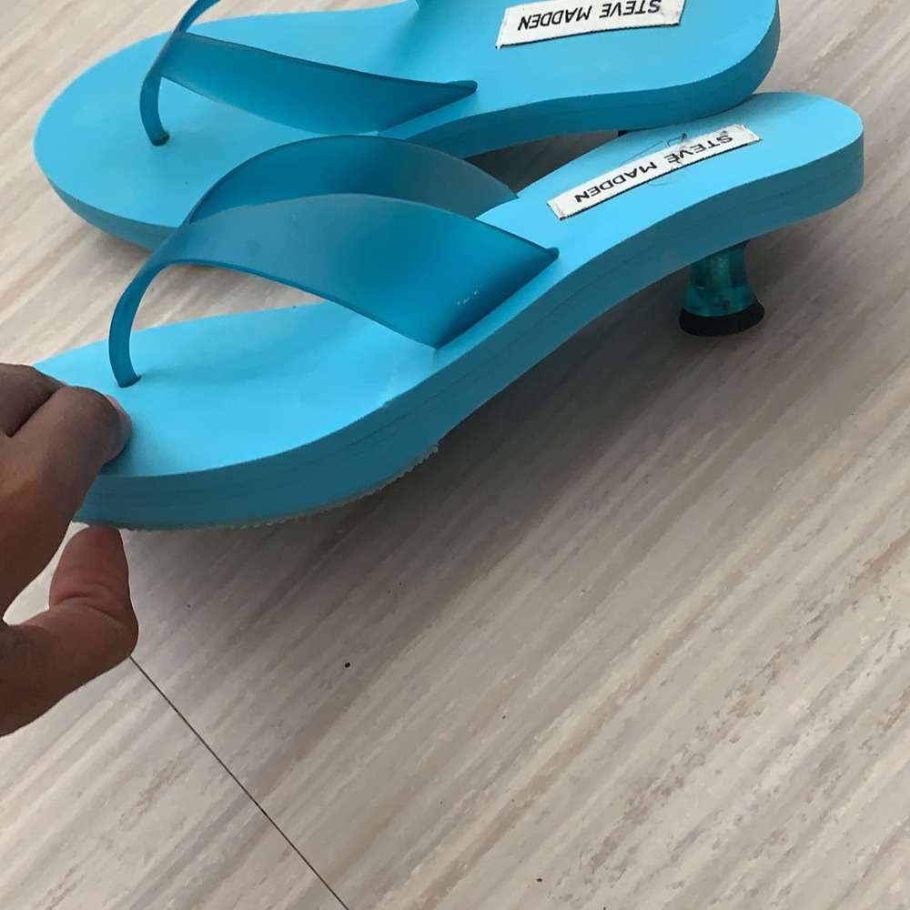 Kitten Flip Flops